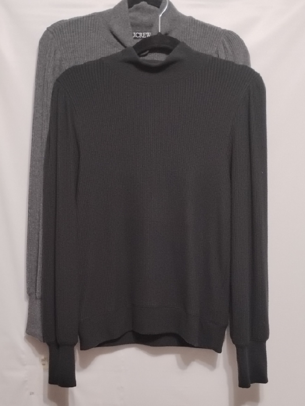 J.CREW Women's M HeatherGray/Black Ribbed Turtleneck Sweaters